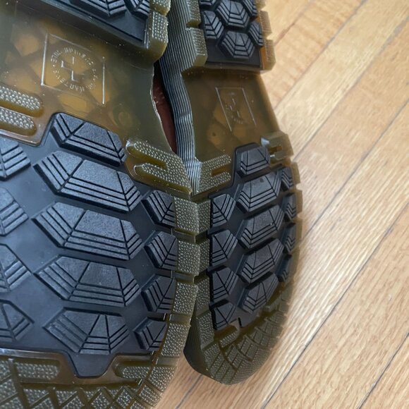 1460 Dr. Martens Wintergrip Leather Lace Up Boots - Unisex Size 5M or 6W - Picture 7 of 8